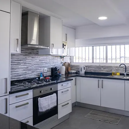 Aeroporto Apartman *